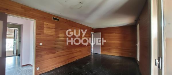 Mormoiron, Maison Plain Pied de 126 m² - 3 chambres - Terrain clos paysagé et constructible