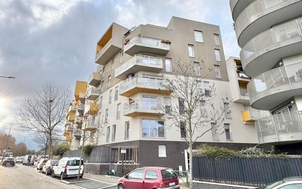 Appartement à vendre    3 pièces •  Bobigny