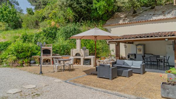 Maison à vendre 695 000 € Saint-Jeannet 6 p 147,4 m² DPE C