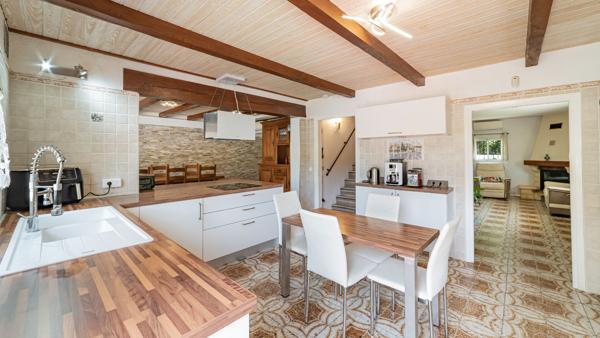 Maison à vendre 695 000 € Saint-Jeannet 6 p 147,4 m² DPE C