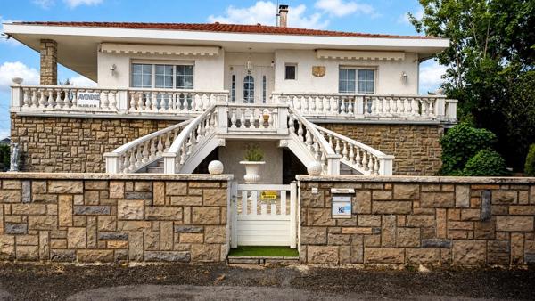 Maison familiale 6 chambres avec sous-sol