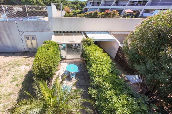 Appartement rez de jardin à Port Camargue - Résidence avec piscine