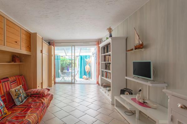 Appartement rez de jardin à Port Camargue - Résidence avec piscine