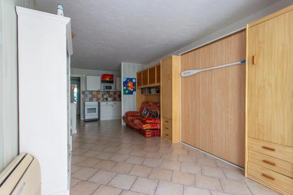 Appartement rez de jardin à Port Camargue - Résidence avec piscine