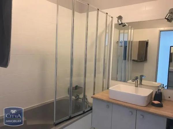 Appartement à louer 3 pièces 70.11m² Clermont-Ferrand (63100)