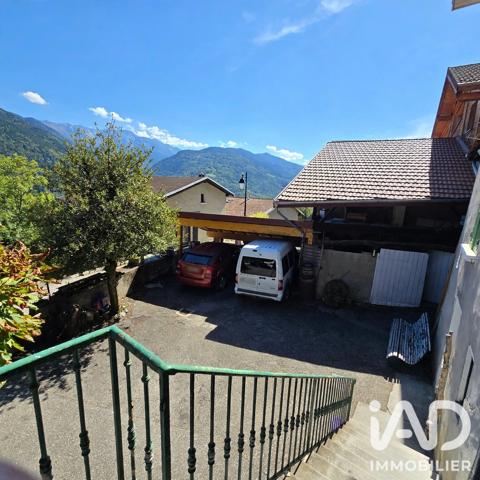 Maison à vendre 6 pièces 207,84 m² Allevard