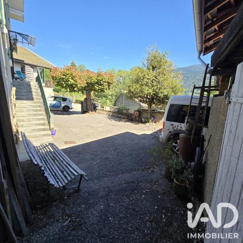 Maison à vendre 6 pièces 207,84 m² Allevard