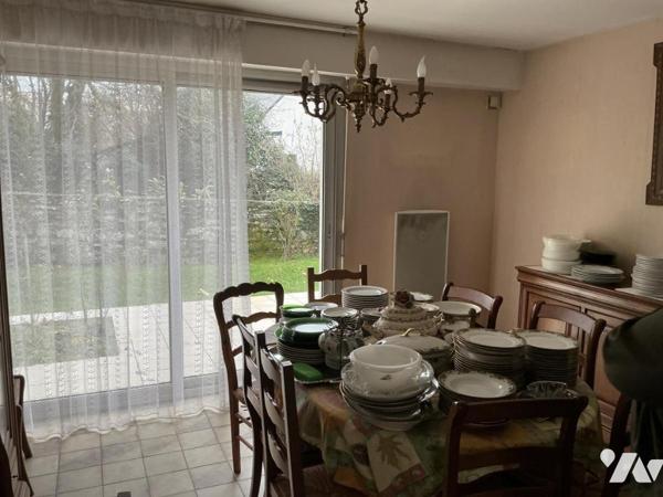 AV VENDRE-VANNES secteur GARE NORD-MAISON TRADITIONNELLE non mitoyenne 6p