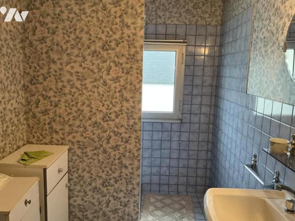 AV VENDRE-VANNES secteur GARE NORD-MAISON TRADITIONNELLE non mitoyenne 6p