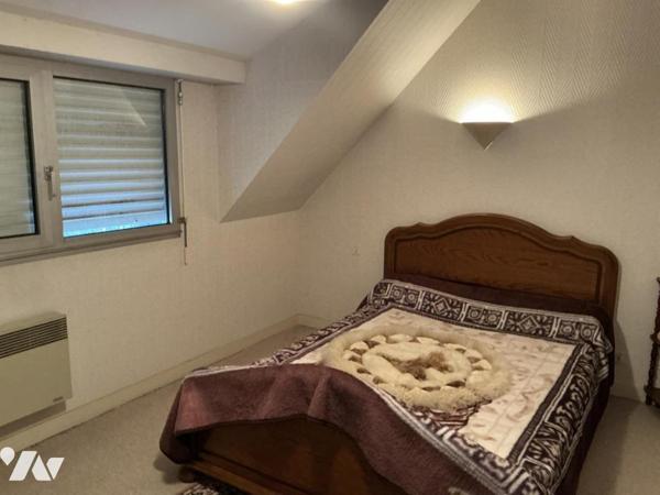 AV VENDRE-VANNES secteur GARE NORD-MAISON TRADITIONNELLE non mitoyenne 6p