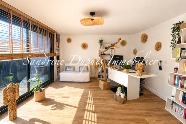 Saintes (17100) T5 centre-ville – 4 chambres – dernier étage – sans charges