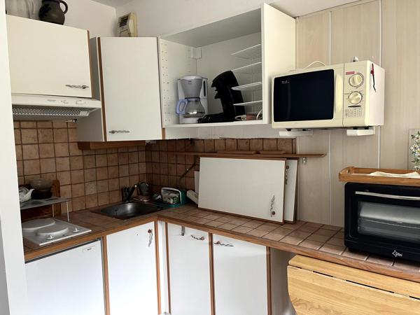 LA GENETTE APPT T2 OU LOCAL PROFESSIONNEL