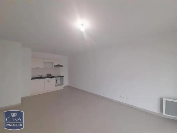 Appartement à louer 2 pièces 41.88m² Fréjus (83600)