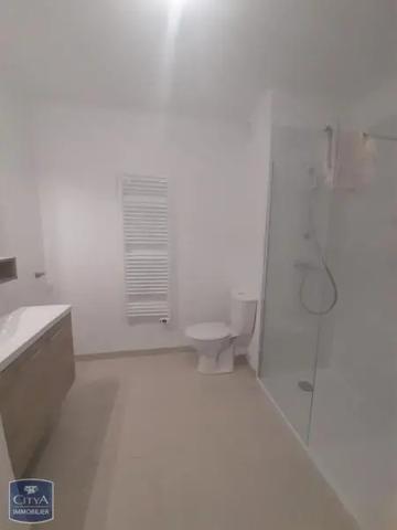 Appartement à louer 2 pièces 41.88m² Fréjus (83600)