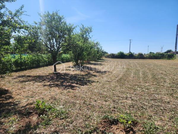 Terrain de 822 m²