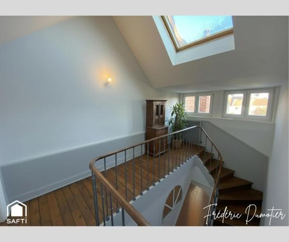 Superbe maison bourgeoise en centre ville avec 3 chambres, 1 dressing et espace extérieur