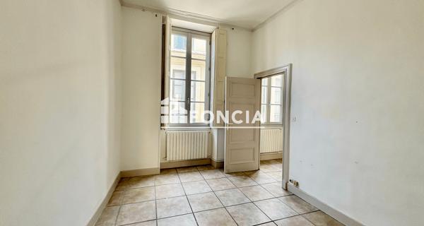 À vendre Appartement 3 pièces 110 m² - Nîmes 30000