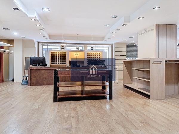 Local Commercial - 200 m²