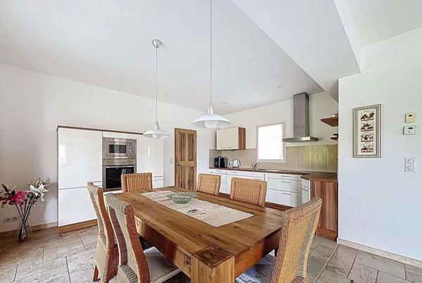 Vente Maison 4 pièces 129 m2 à Pourrières