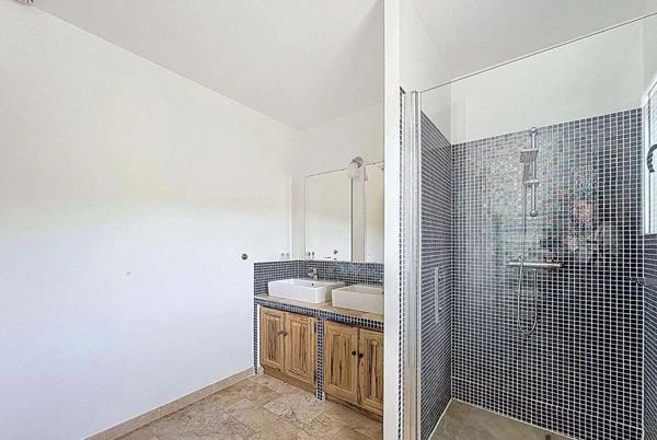 Vente Maison 4 pièces 129 m2 à Pourrières