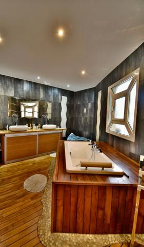 AUX PORTES DE BORDEAUX