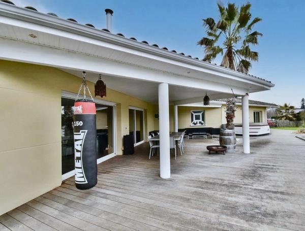 AUX PORTES DE BORDEAUX