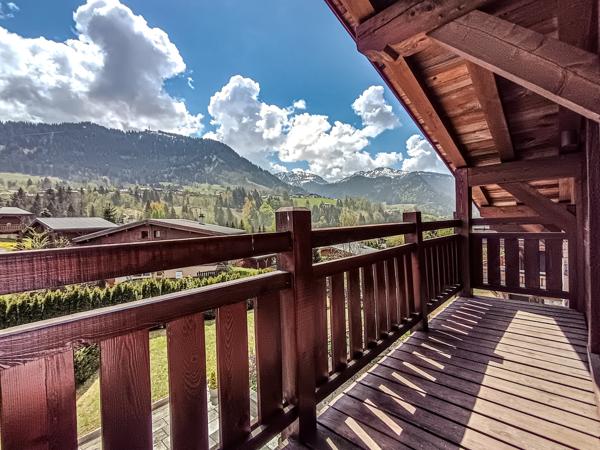 Megève (74120) Chalet de standing – Vue montagnes – Proche centre & ski