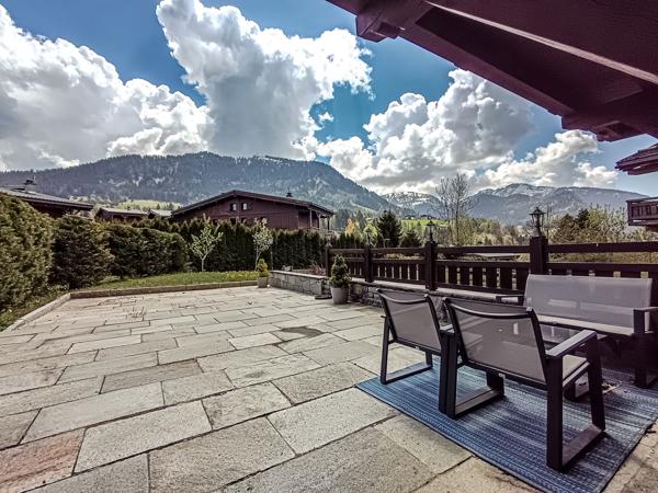 Megève (74120) Chalet de standing – Vue montagnes – Proche centre & ski