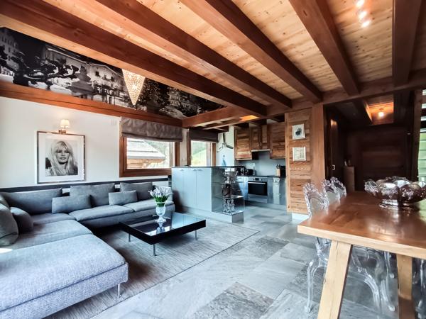 Megève (74120) Chalet de standing – Vue montagnes – Proche centre & ski