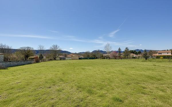Terrain à vendre