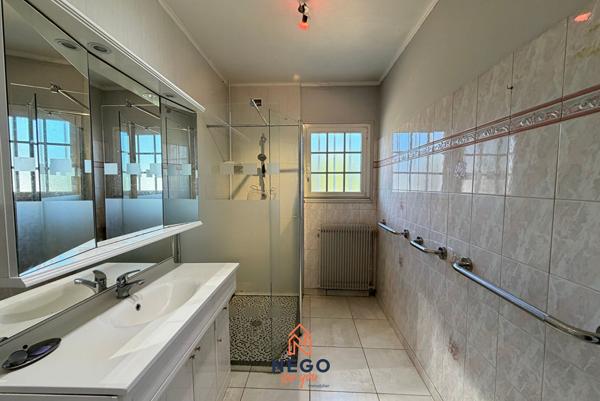 Nouveauté - Maison de plain-pied 159 m² à Avrillé Avrille