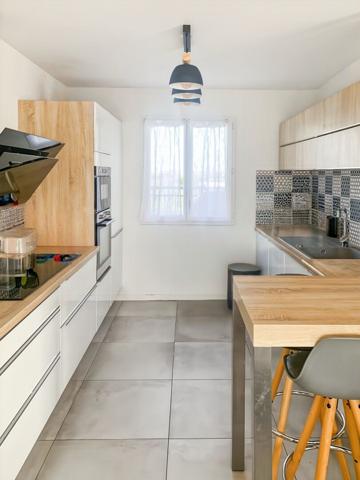 LUDON MEDOC - Maison récente 120 m2 sur 500m² de parcelle - 4 ch+bureau - garage, cellier