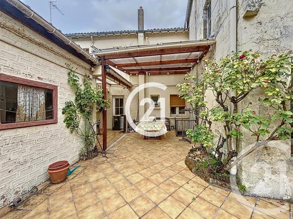 Maison à vendre  5 pièces - 185 m2 COGNAC - 16