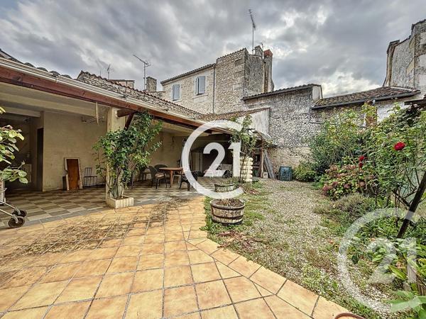 Maison à vendre  5 pièces - 185 m2 COGNAC - 16