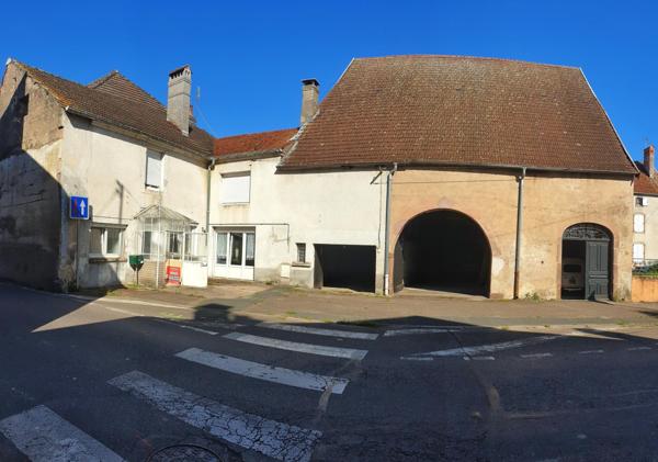 Maison à CONFLANS-SUR-LANTERNE, 70800 - 6 pièces 179m²