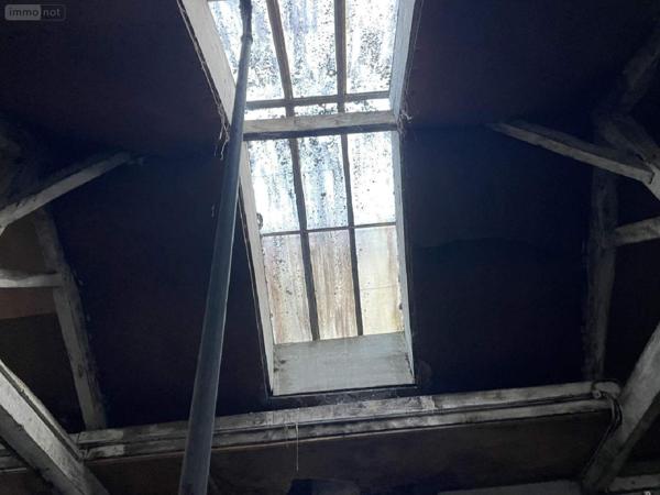 Local mixte (Professionnel/Habitation) à vendre à Javerlhac et la Chapelle Saint Robert en Dordogne (24300), ref : 077/1570