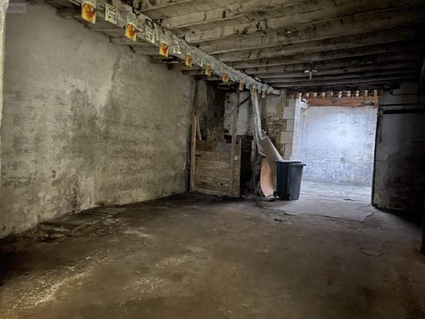 Local mixte (Professionnel/Habitation) à vendre à Javerlhac et la Chapelle Saint Robert en Dordogne (24300), ref : 077/1570