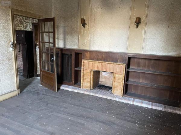 Local mixte (Professionnel/Habitation) à vendre à Javerlhac et la Chapelle Saint Robert en Dordogne (24300), ref : 077/1570