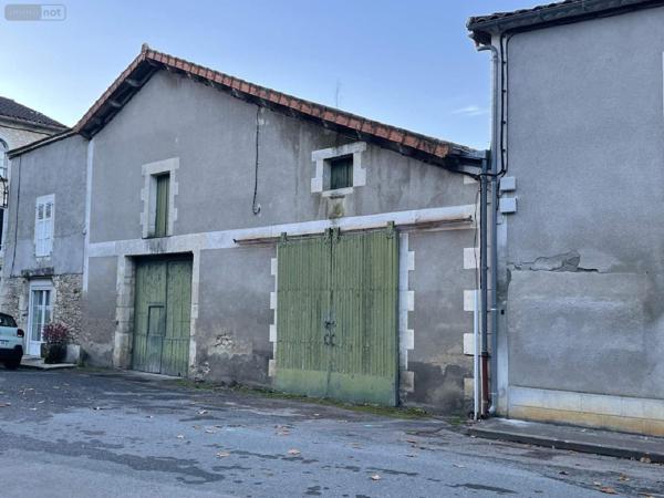 Local mixte (Professionnel/Habitation) à vendre à Javerlhac et la Chapelle Saint Robert en Dordogne (24300), ref : 077/1570