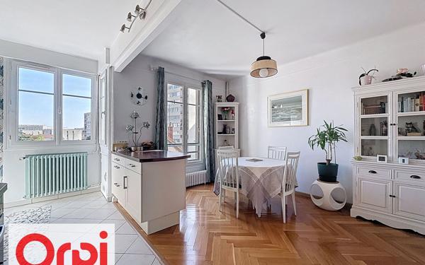 Appartement à vendre    2 pièces • 45 m2 Châtillon