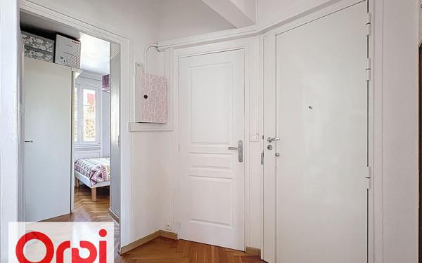 Appartement à vendre    2 pièces • 45 m2 Châtillon