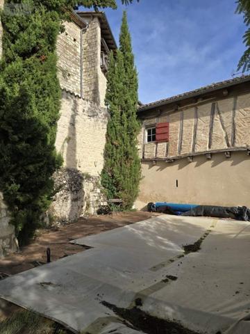 Maison à vendre à Montpezat-de-Quercy dans le Tarn-et-Garonne (82270), ref : 009/1741