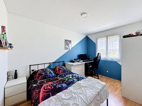 Maison Blyes 90 m2, 3 chambres, un garage,, terrain de 578m2