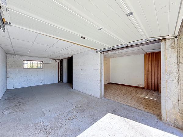 Maison Blyes 90 m2, 3 chambres, un garage,, terrain de 578m2
