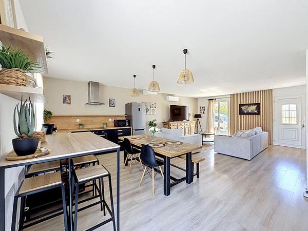 Maison Blyes 90 m2, 3 chambres, un garage,, terrain de 578m2