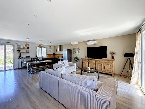 Maison Blyes 90 m2, 3 chambres, un garage,, terrain de 578m2