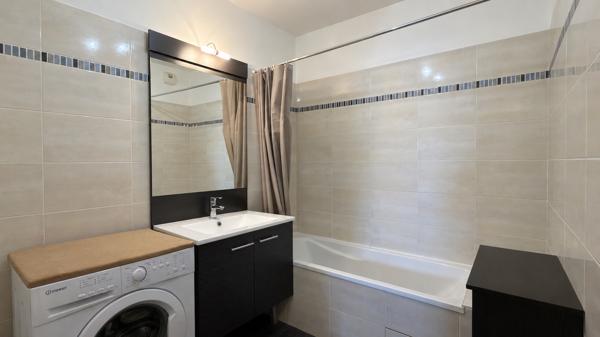 VILLEFRANCHE secteur Parc Vermorel Appartement T3 de 77 m² avec terrasse