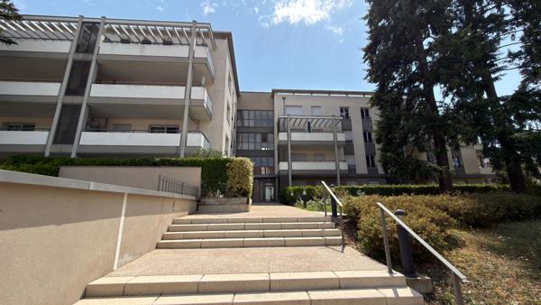 VILLEFRANCHE secteur Parc Vermorel Appartement T3 de 77 m² avec terrasse
