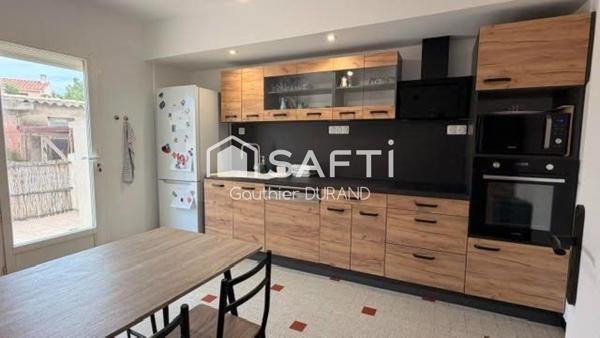 BAHO – Maison familiale 5 pièces de 133 m² avec garage, panneaux solaires et cheminée