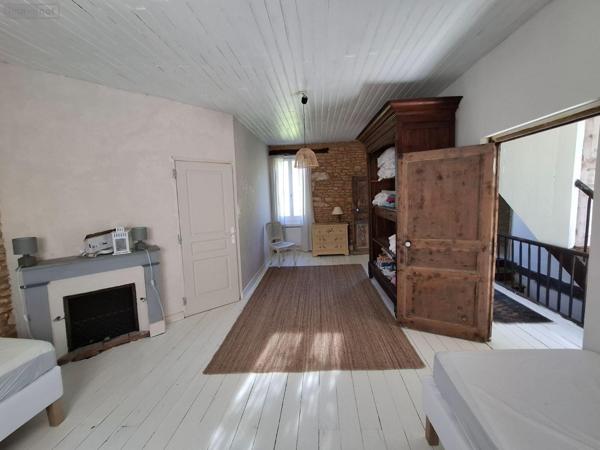Maison de maître à vendre à Salignac-Eyvigues en Dordogne (24590), ref : 18113/139